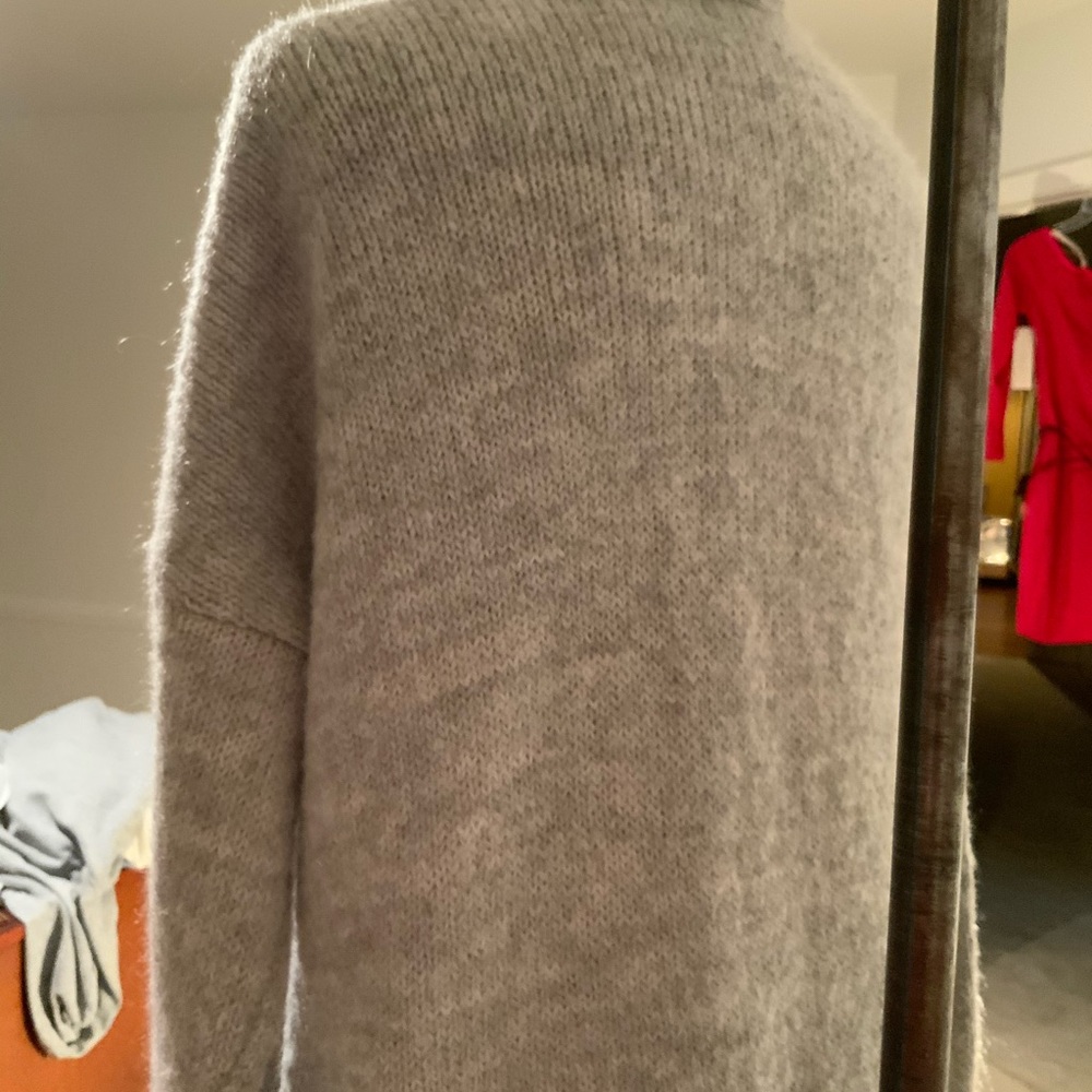 Sweater - Picture 3 of 5